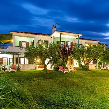 Hrisavgi * Nikiti (Sithonia)