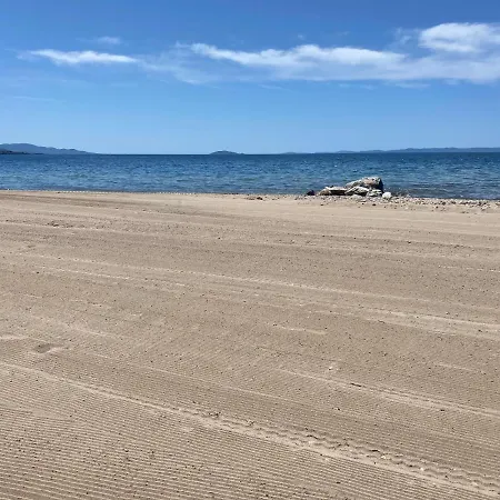 Hrisavgi * Nikiti (Sithonia)