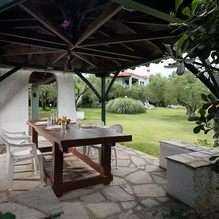 Apartment Hrisavgi