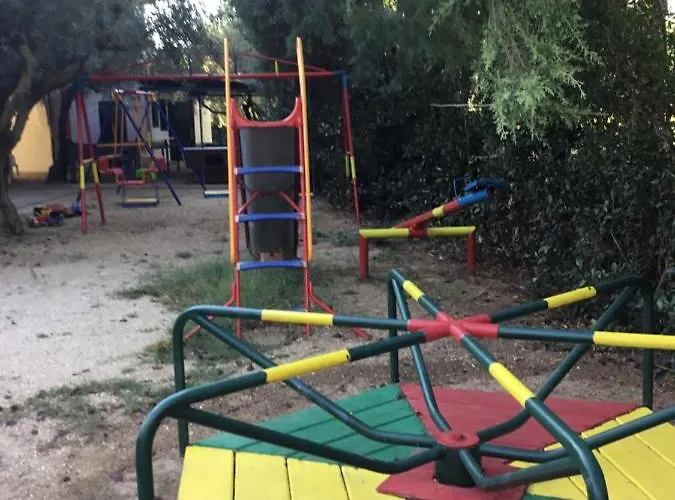 Hrisavgi * Nikiti (Sithonia)